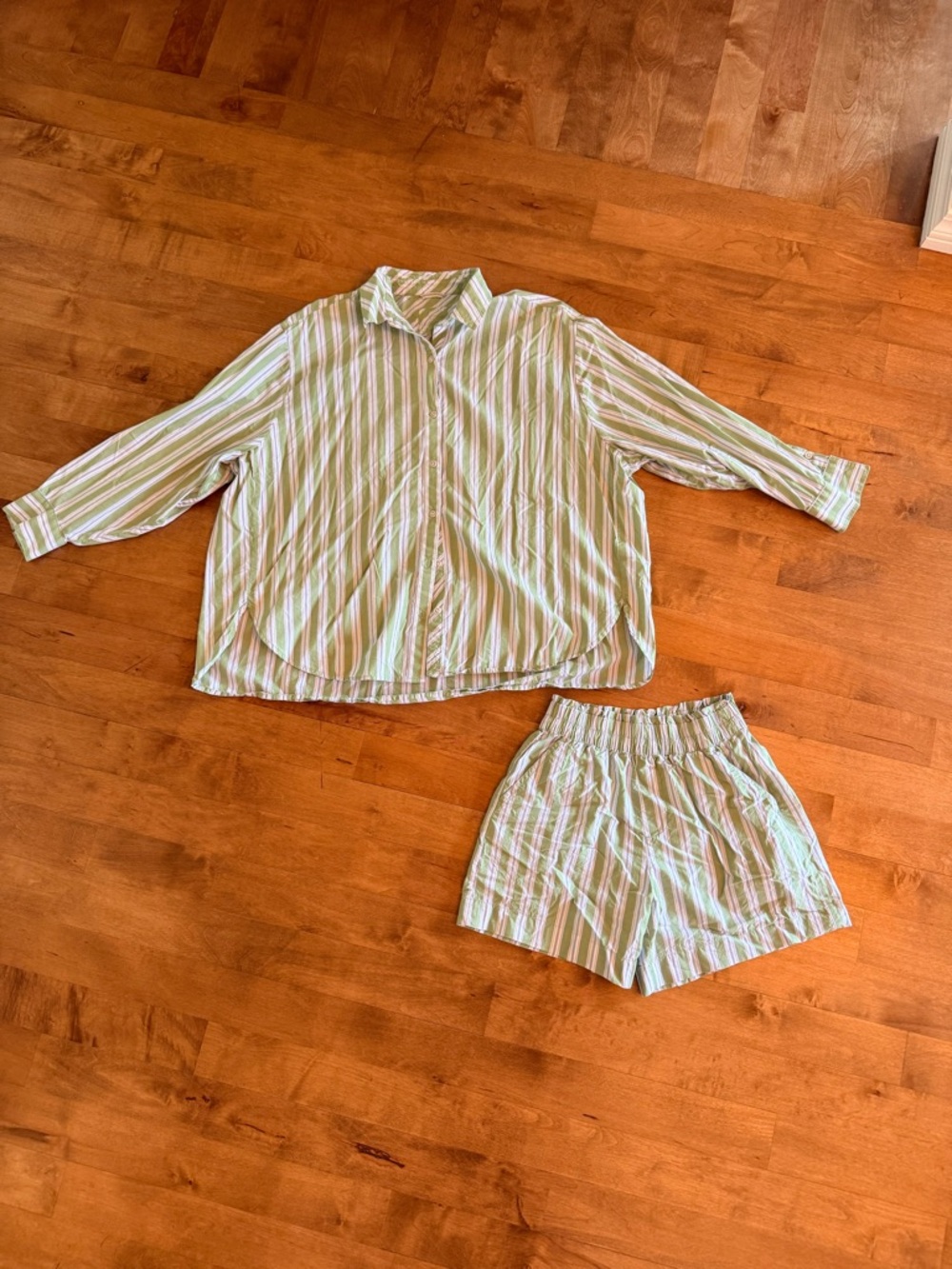 aerie Women’s Light Green & White Striped Lounge Short Set, Perfect for Summer